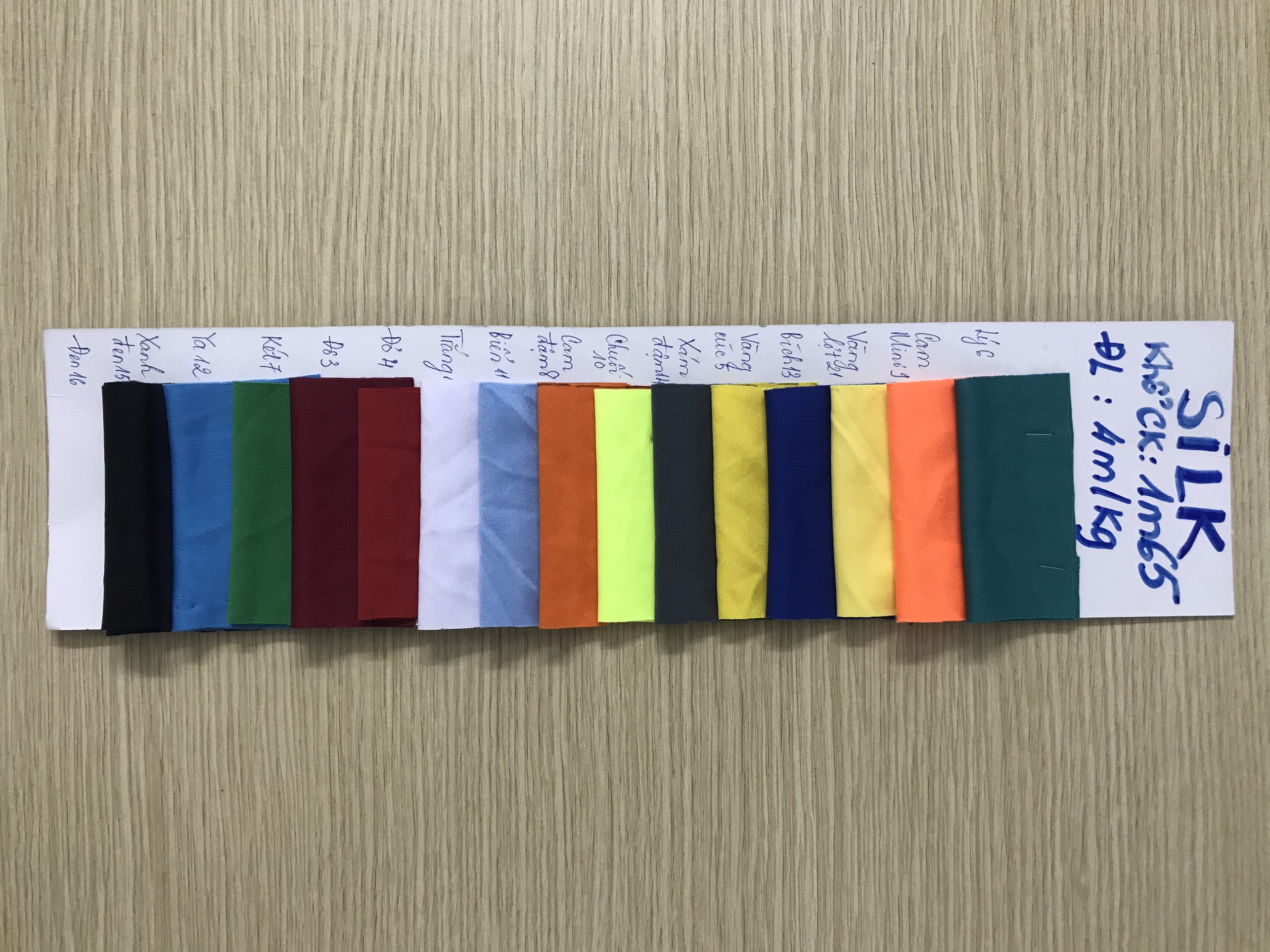 bảng màu poly silk (hình chụp thực tế) bảng màu poly silk (hình chụp thực tế)