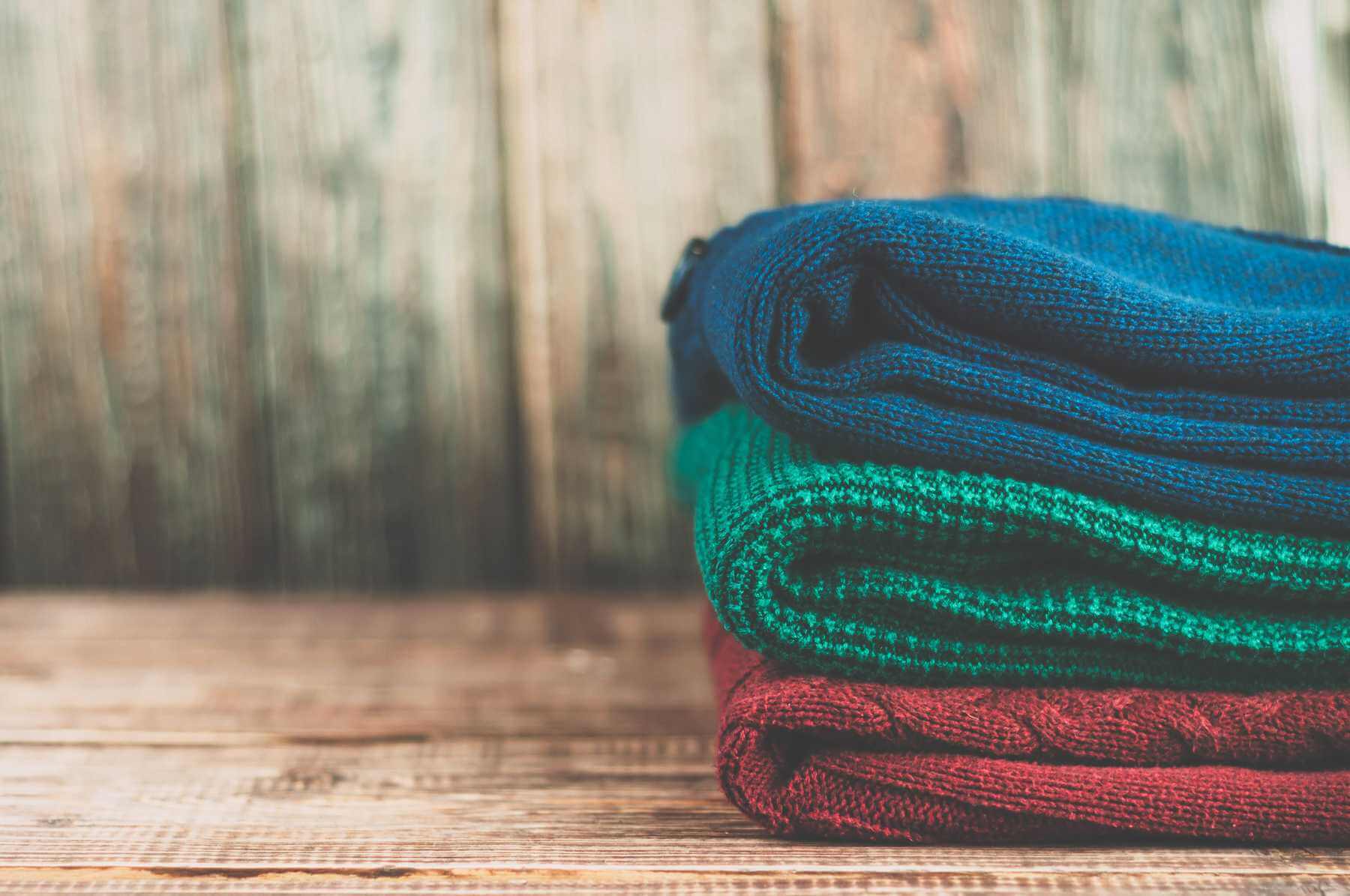 bảo quản trang phục vải cát