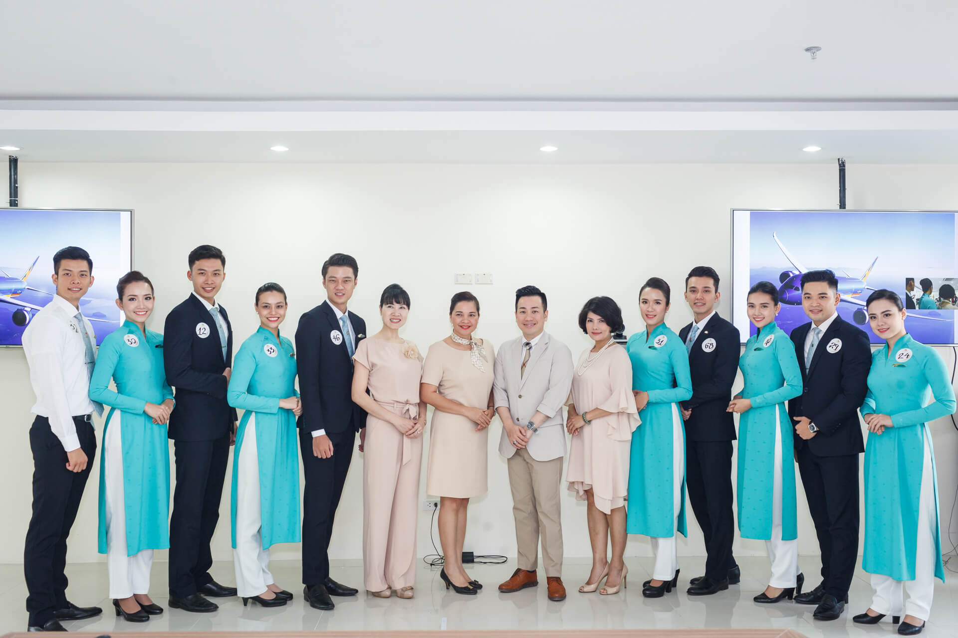 đồng phục tiếp viên hàng không vietnam airline đồng phục tiếp viên hàng không vietnam airline