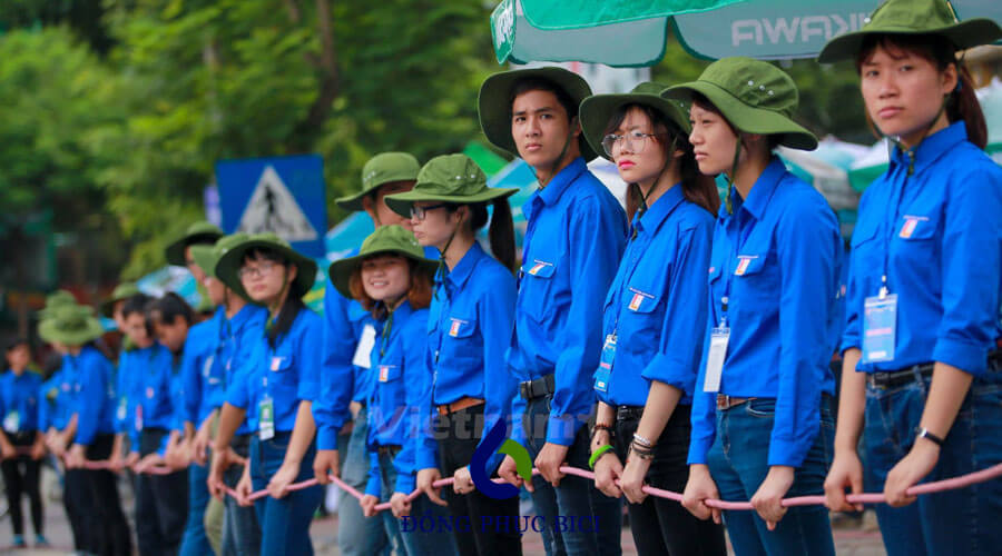 lịch sử ra đời áo đoàn thanh niên 