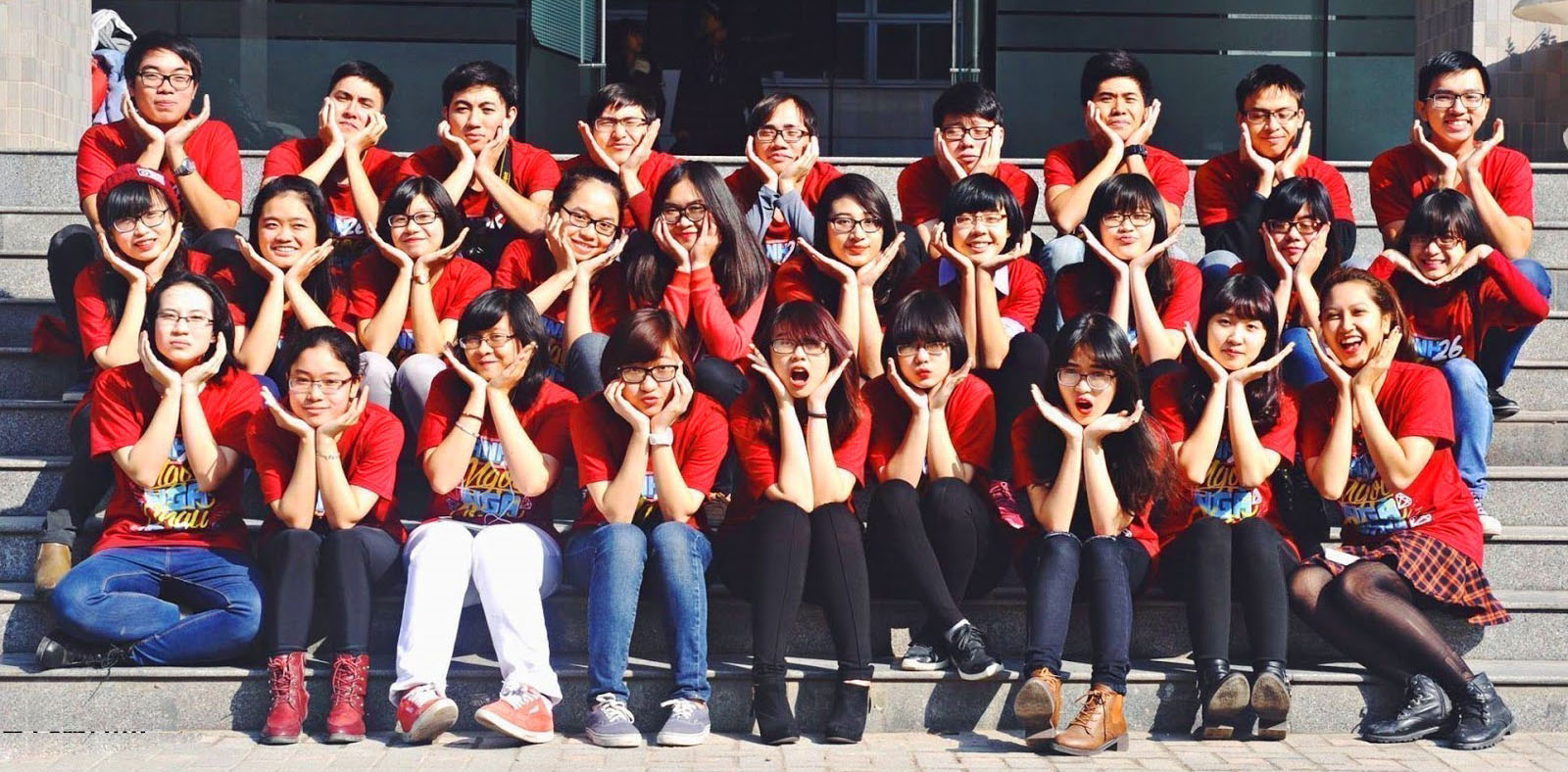 áo lớp màu đỏ áo lớp màu đỏ